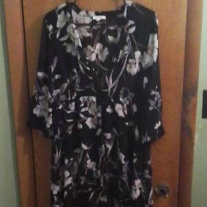 Black and White Maxi Dress with‎ 3/4 Sleeve Relaxed Style size medium